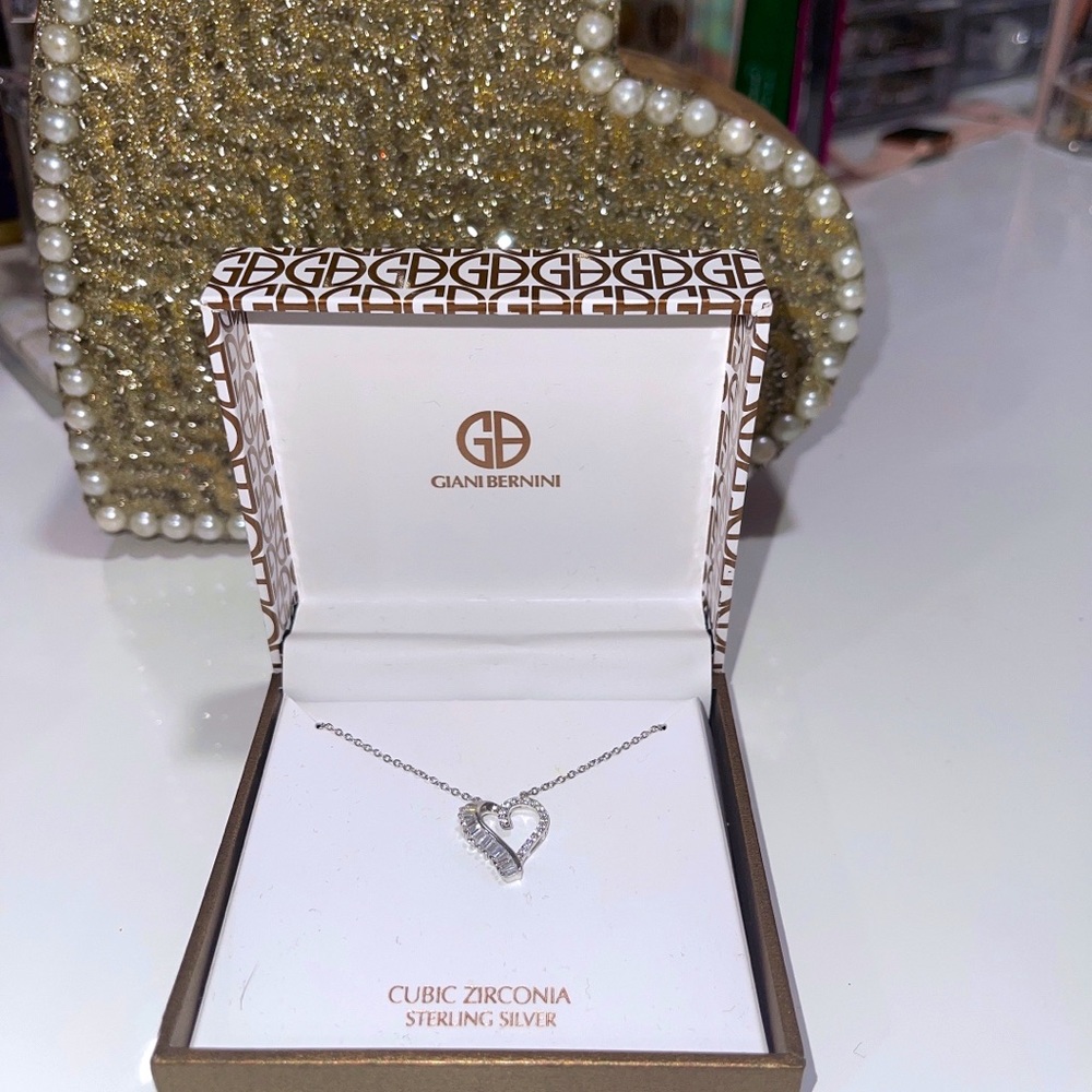 🌟Sterling Silver Necklace- Heart Pendant by Gianni Bernini